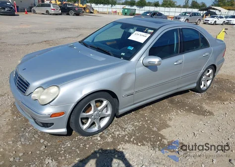 2007 Mercedes-Benz C 230 Sport из США, поврежденный, VIN WDBRF52H57E027499